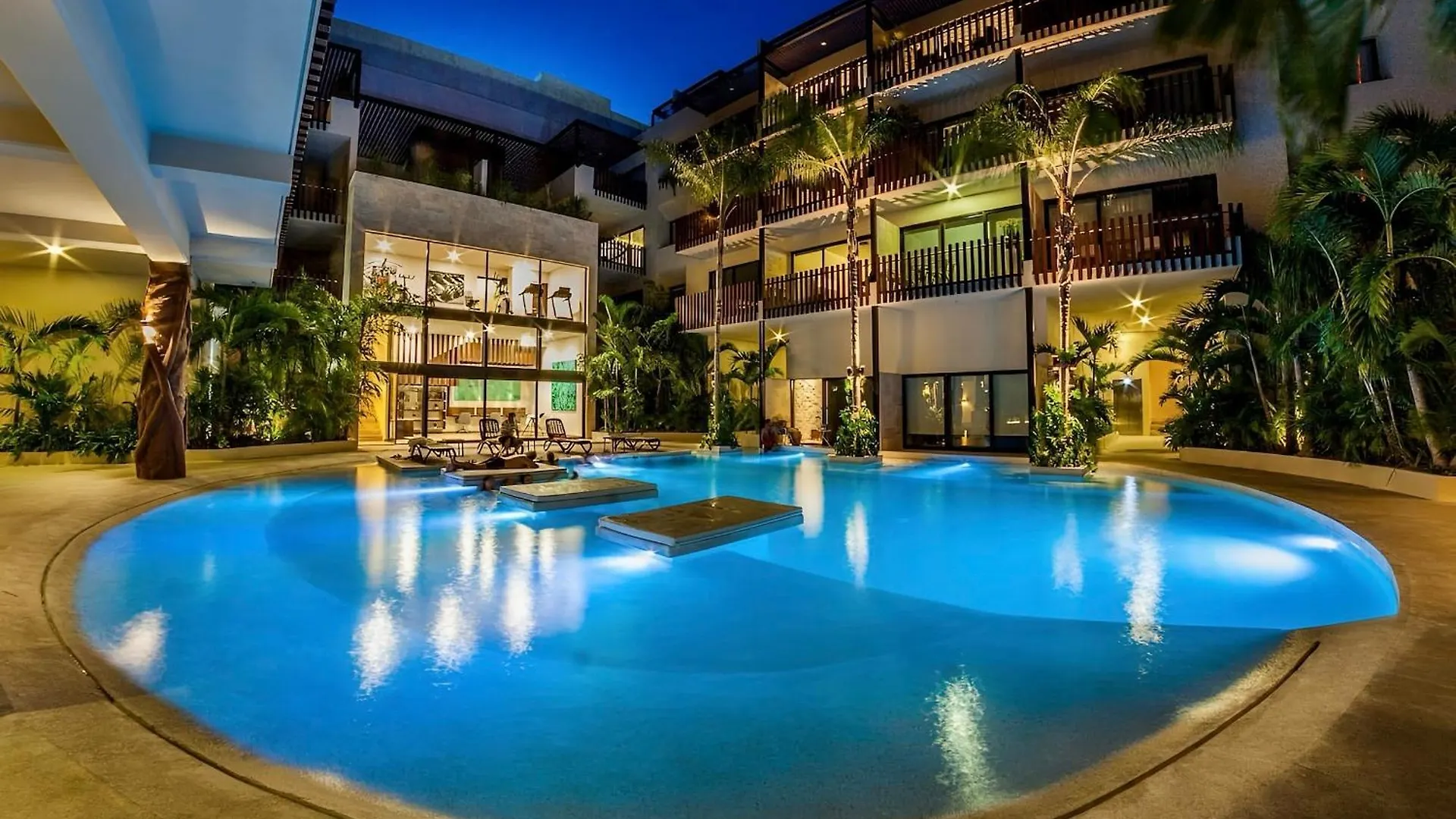 Tropical 3Br Pool Near 5Th Avenue & Beach Playa del Carmen